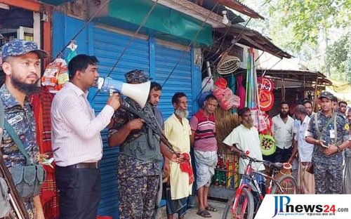 নকল ও অবৈধ পণ্য বিক্রয়ের অপরাধে দুই ব্যবসায়ীকে অর্থদণ্ড  